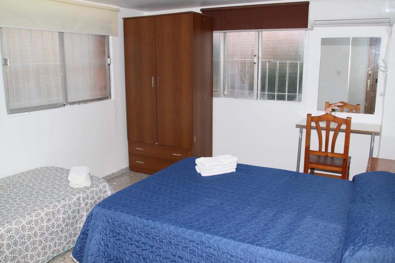 Pension La Lambra Azul Alicante Exterior foto